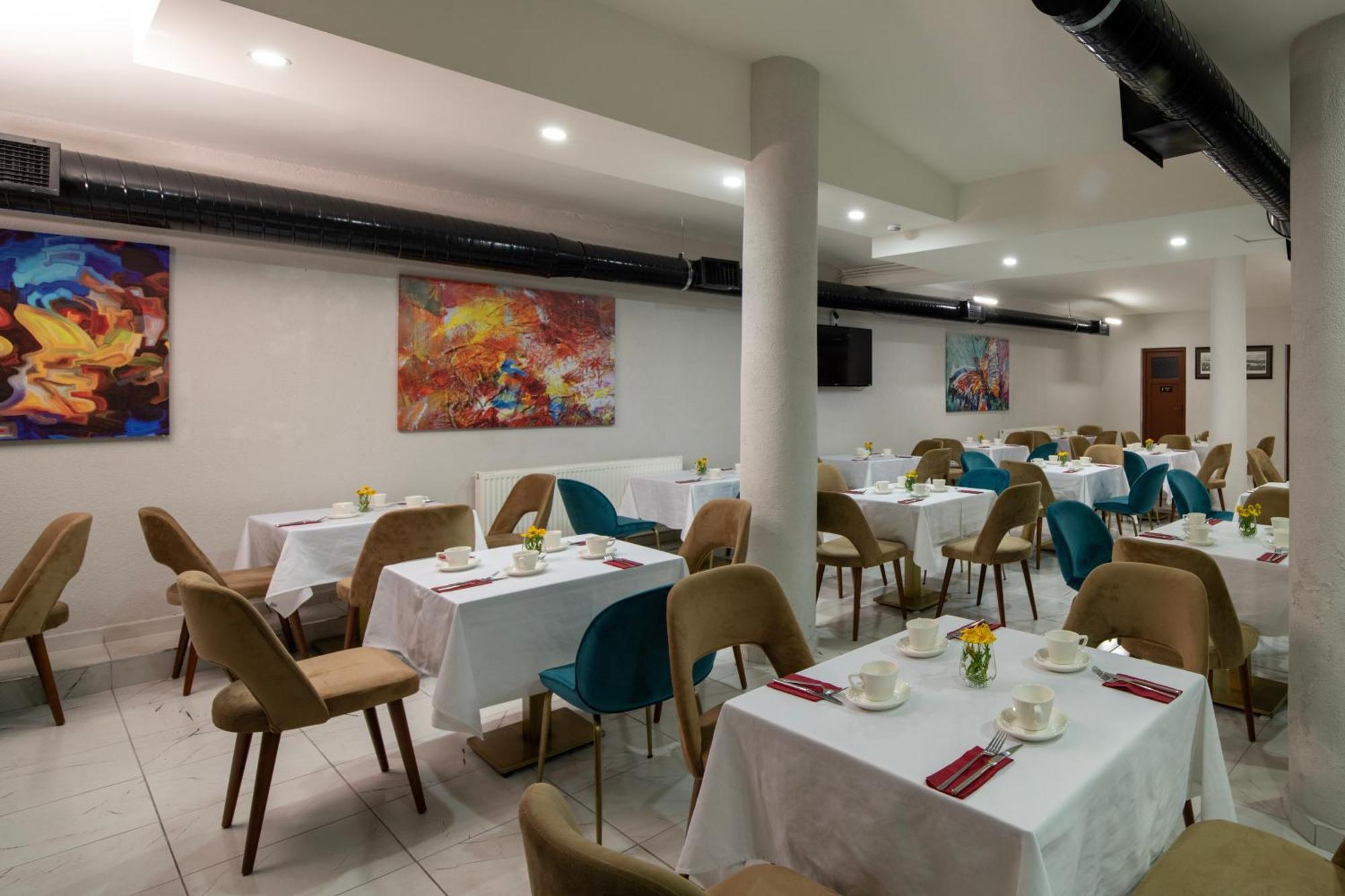 Istanbul Efes Hotel Exterior photo